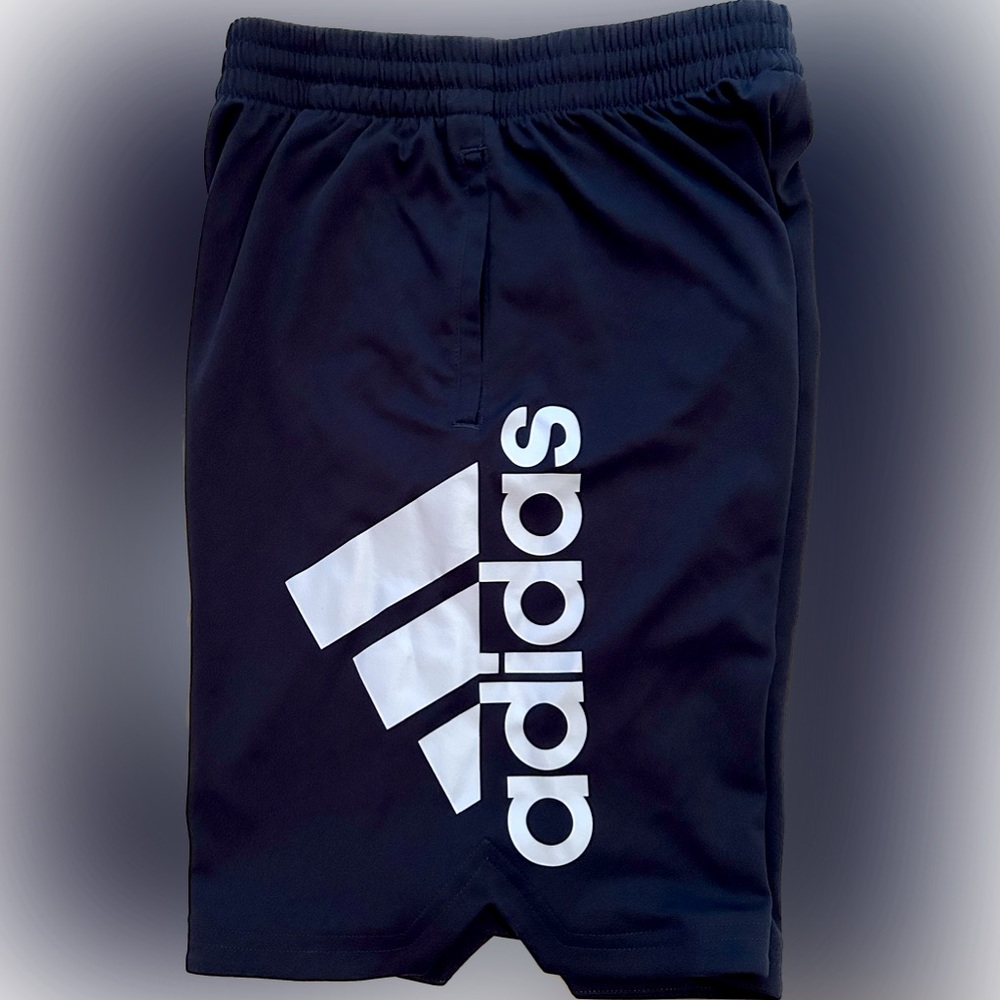Adidas youth shorts size M (10/12)